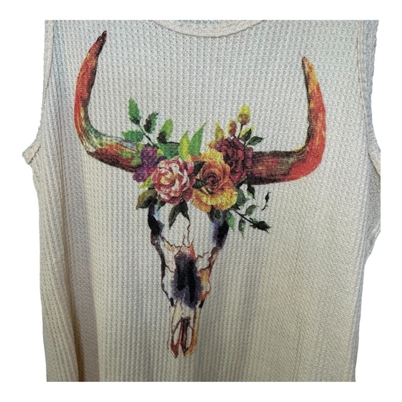 🔹5/$25🔹T Party Beige Waffle Knit Tank Top Tunic with Flower Cow Skull. Medium - Picture 4 of 10